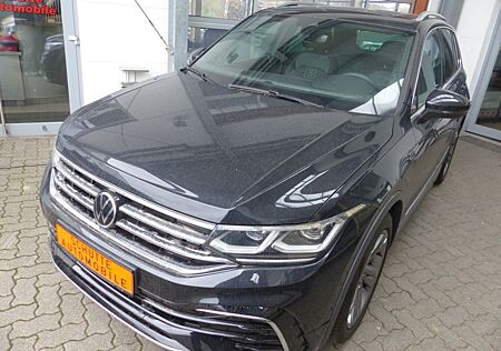 VW Tiguan Volkswagen 1,5 DSG R-Line,NAVI,AHK,PANO,LED Matrix