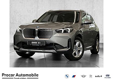 BMW iX1 xDrive30 xLine DA PA M-Fahrwerk Komfortzg.