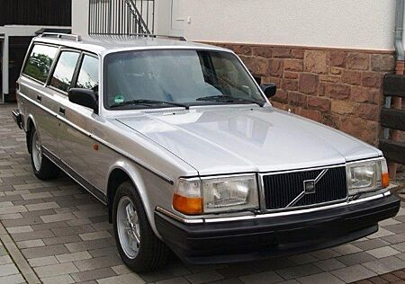 Volvo 245