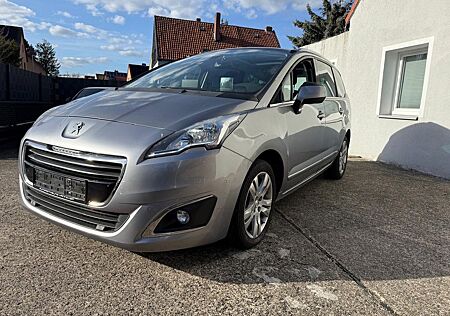Peugeot 5008 * *HEAD-UP*KLIMA*AHK*NAV|*7 SITZER*KAMERA