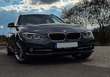 BMW 330d xDrive Touring Sport Line Automatic Spo...