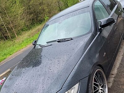 BMW 325i -
