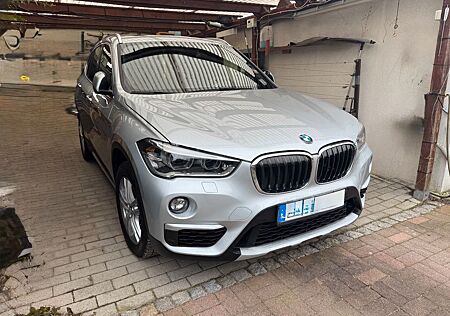 BMW X1 xDrive25i xLine Steptronic*HUD*AHK*NAV*PAN