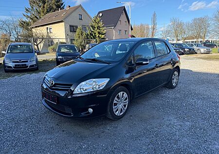 Toyota Auris Life+