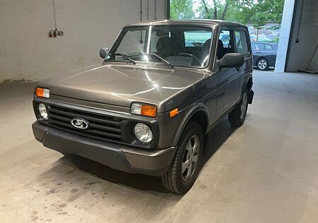 Lada Taiga Urban 4x4 | 1HAND SHZ AHK-1.49t
