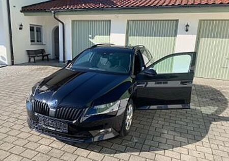 Skoda Superb 2.0 TDI SCR 140kW DSG 4x4 SportLine C...