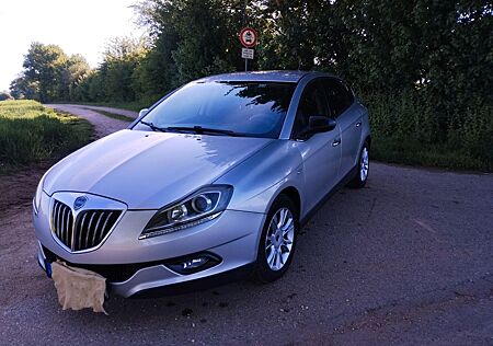 Lancia Delta 1.6 Multijet 16v Argento Argento
