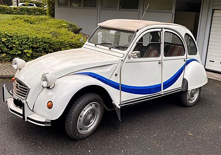 Citroën 2 CV 2CV6 Club aus erster Hand