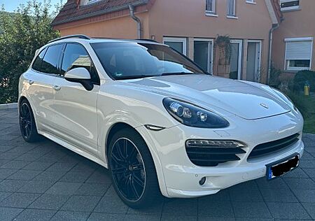 Porsche Cayenne S Diesel 4.2 L