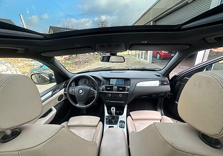 BMW X3 xDrive20 d*Sport Paket*Leder*Navi*Sport Sitz