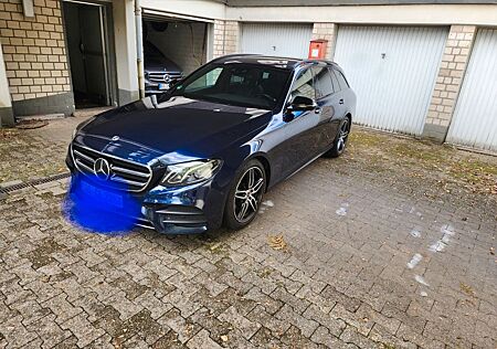 Mercedes-Benz E 220 d T Autom. -
