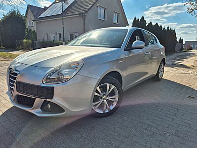 Alfa Romeo Giulietta 1.4 16V*Turismo*Rentner*viel Historie