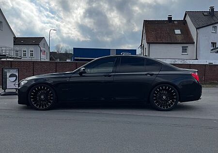 BMW 730d -M Paket ab Werk. Voll. TÜV Neu.