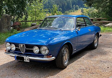 Alfa Romeo GTV 1750