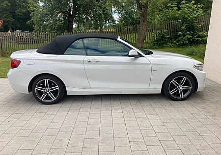 BMW 218i Cabrio Sport Line, KD neu, AHK, Garantie