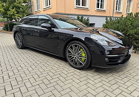 Porsche Panamera Sport Turismo 4 S E-Hybrid/Vierradlenku