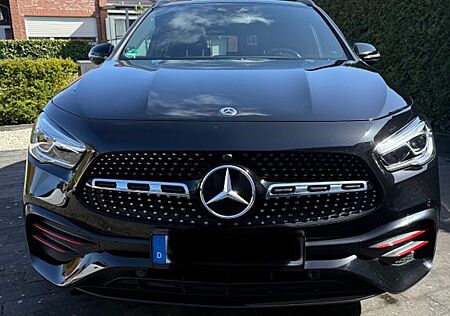 Mercedes-Benz 250 GLA 4M AMG - Line EDITION 1