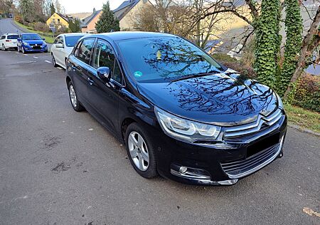 Citroën C4 PureTech 130 8x Bereift Navi Klimaaut PDC