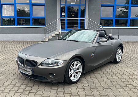 BMW Z4 Baureihe Roadster 2.2i - LEDER-Sitzh.PDC -
