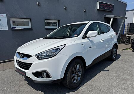 Hyundai ix35 blue Finale 2WD 1.Hand Scheckh. 8-fach