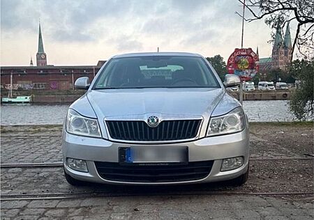 Skoda Octavia 1.6 TDI Active Combi Active/ TÜV neu