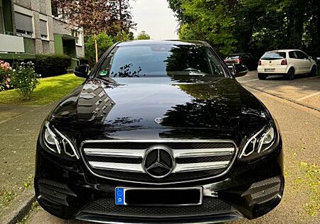 Mercedes-Benz E 220 d Autom. -