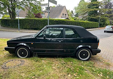 VW Golf Volkswagen Oldtimer 1 Cabrio schwarz