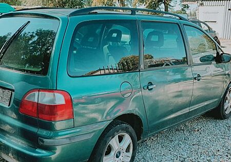 Ford Galaxy 2.0 Automatik / Klima / Leder Sitz