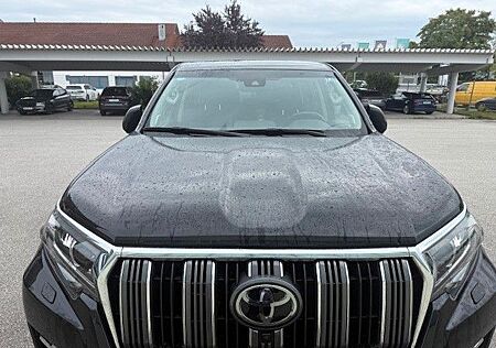 Toyota Land Cruiser 2.8 D-4D Executive Automatik Ex...