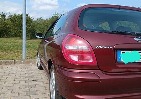 Nissan Almera Comfort 1.5I Comfort