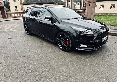 Ford Focus 2,0TDCi ST Leder-Sport-Paket Turnier ST