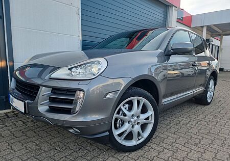 Porsche Cayenne Diesel 3.0 V6 /Scheckheft/ 20" Allwett