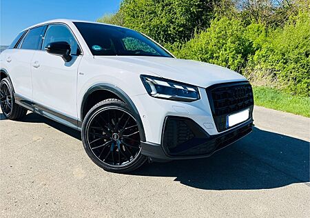 Audi Q2 Sline 35TFSI StHz/Matrix/AHK/Winterr/ACC/GAR.