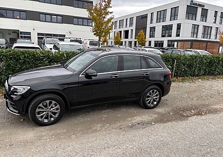 Mercedes-Benz GLC 300 de 4MATIC Autom. -