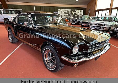 Ford Mustang Fastback V8 GT350 Tribute