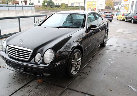 Mercedes-Benz CLK 320