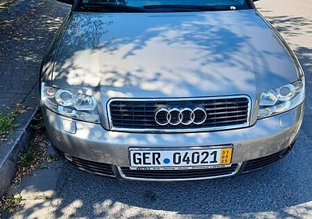 Audi A4 2.0 multitronic -