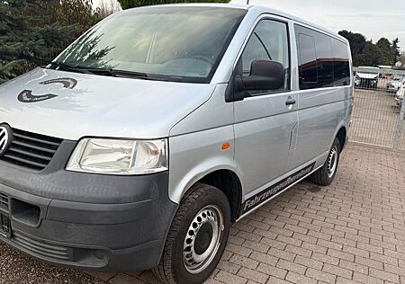 VW T5 Transporter Volkswagen Caravelle Kombi Händler/Export