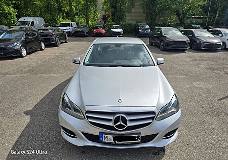 Mercedes-Benz E 200 BlueTEC AVANTGARDE AVANTGARDE