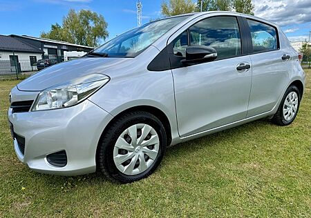 Toyota Yaris Cool