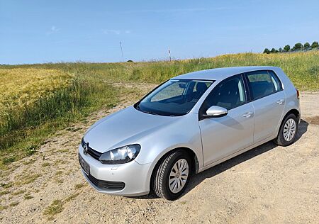 VW Golf Volkswagen 1.4 Comfortline lückenloses Scheckheft