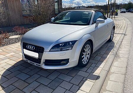 Audi TT Roadster 2.0 TFSI Xenon Tüv neu 2 Hand