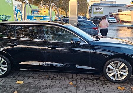Volvo V60 D4 AWD Geartronic -