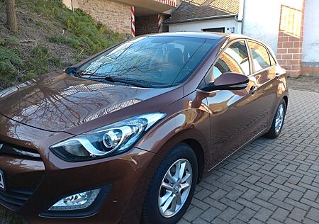 Hyundai i30 1.6 GDI Style Style TÜV 01/27