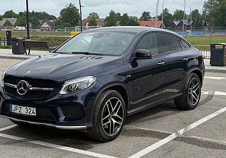 Mercedes-Benz GLE 43 AMG Mercedes-AMG 43 B&O white inter panor