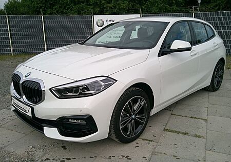 BMW 118 i Sport Line Navi eSitze Harm/Kard adapt.LED