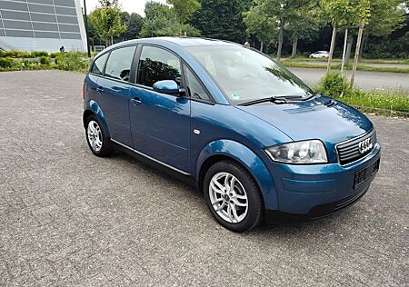 Audi A2 1.4 -