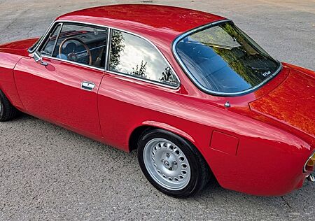 Alfa Romeo GT gebraucht kaufen Alfa Romeo GT 1600 Junior