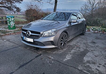 Mercedes-Benz A 200 Urban wenig KM AHK