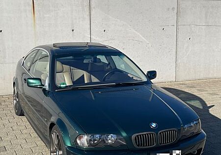 BMW 323i Coupe